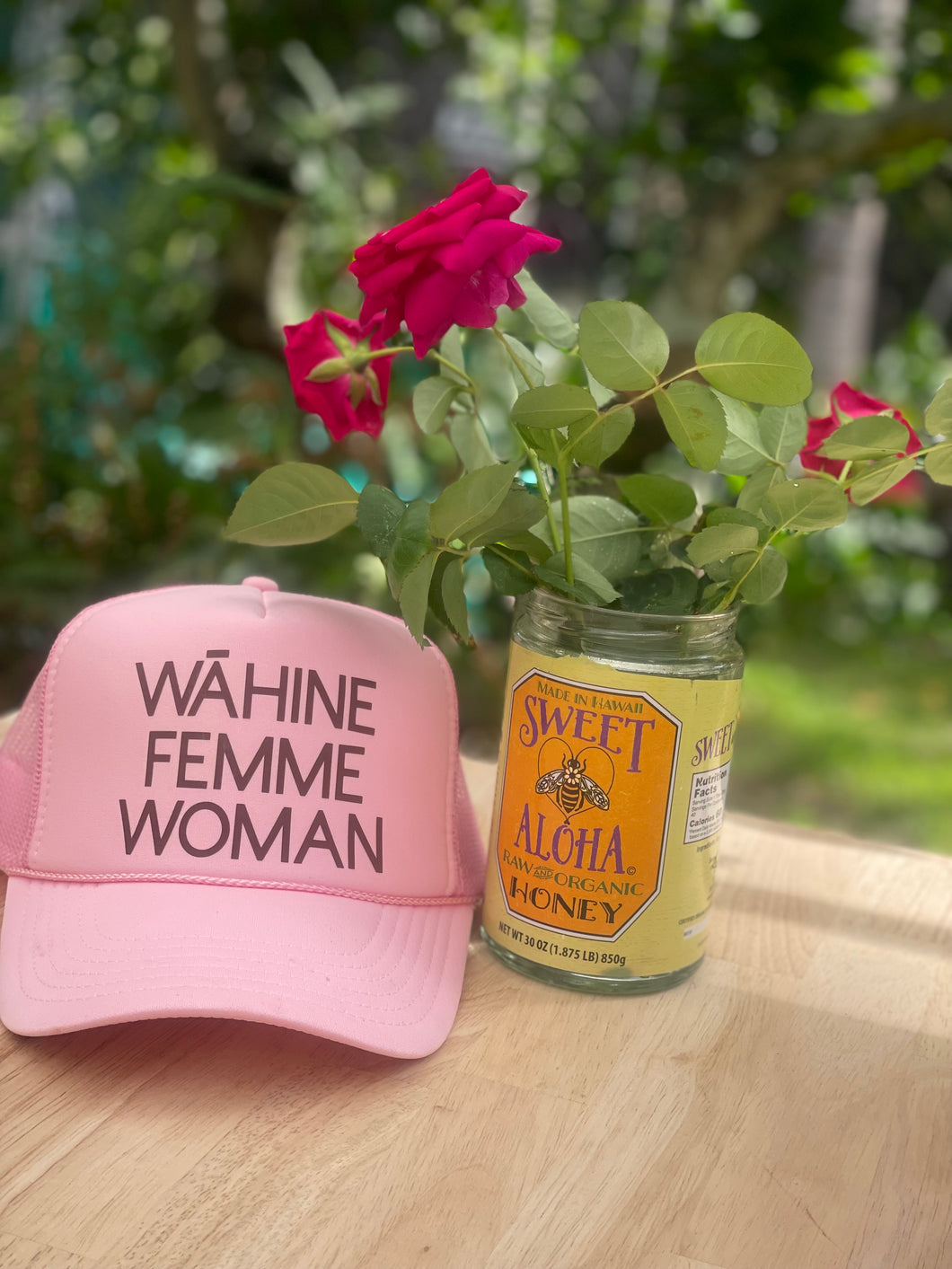Wāhine Hat